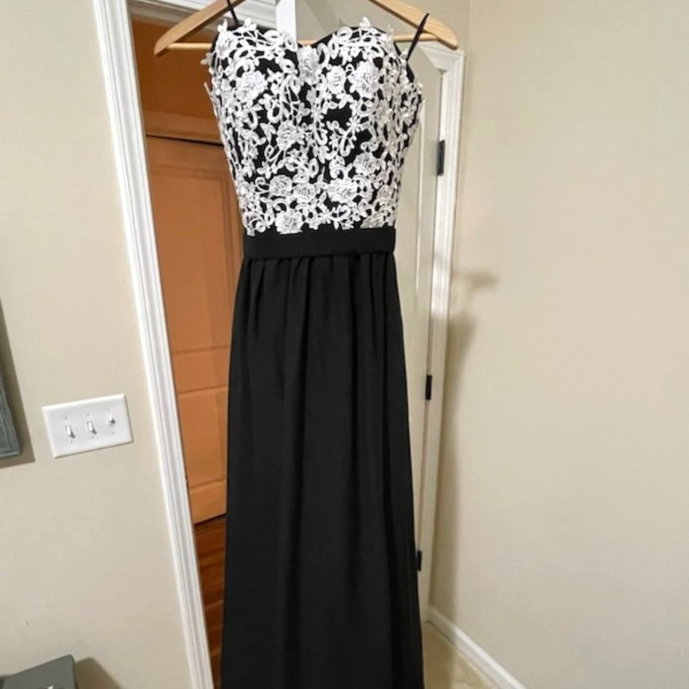 Black Strapless Sweetheart Gown with White Lace